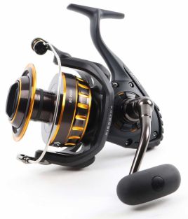 DAIWA CARRETE SPINNING BG2000